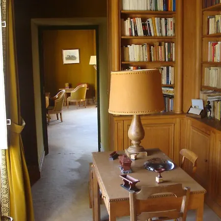 Couette-café Le Château D'ailly Parigny (Loire)